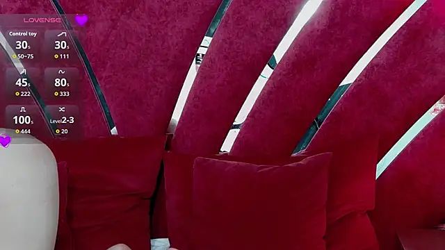 Roxxy Rouge online show from 9, 9, 2025