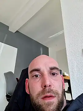 Smokeym123 online show from 7, 3, 2025