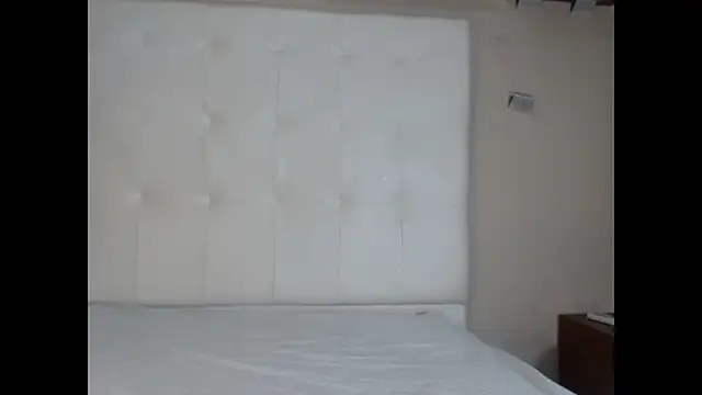 willow smitt online show from 2, 10, 2025