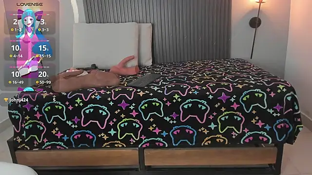 stephany summer online show from 18, 4, 2026