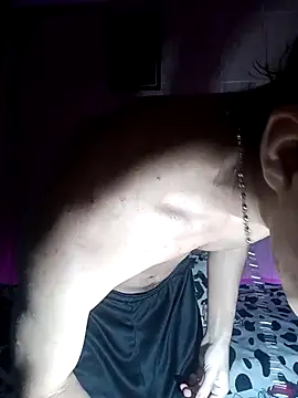 Snapshot of dareck_18 chatting on 4, 3, 2026 dareck 18 online show from 4, 3, 2026