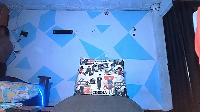 dareck 18 online show from 24, 4, 2026