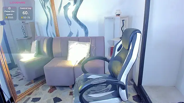 VanessaScott  online show from 18, 2, 2026