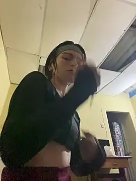 Snapshot of val_zx chatting on 22, 3, 2025 val zx online show from 22, 3, 2025