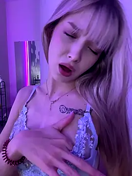 Snapshot of BellaSecrett chatting on 18, 9, 2025 BellaSecrett online show from 18, 9, 2025