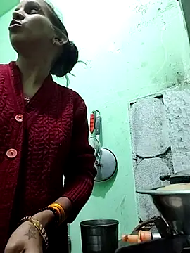 Hotty-Nidhi online show from 22, 11, 2025