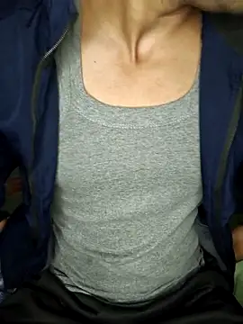 Snapshot of HARSHHU01 chatting on 14, 11, 2025 HARSHHU01 online show from 14, 11, 2025