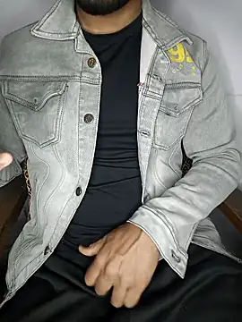 Snapshot of HARSHHU01 chatting on 11, 1, 2026 HARSHHU01 online show from 11, 1, 2026