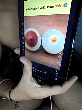 Snapshot of HARSHHU01 chatting on 12, 4, 2026 HARSHHU01 online show from 12, 4, 2026