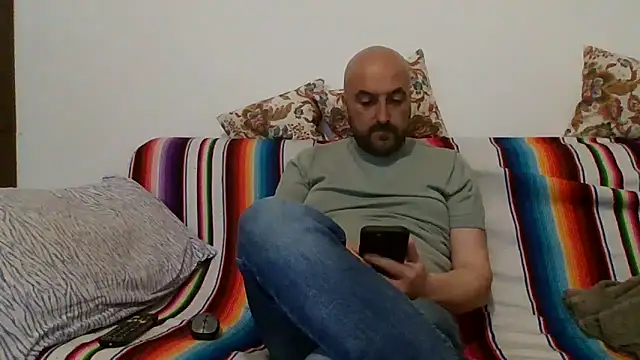 maxxxio12 online show from 12, 4, 2026