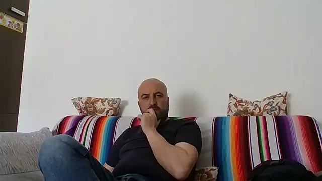 maxxxio12 online show from 18, 4, 2026