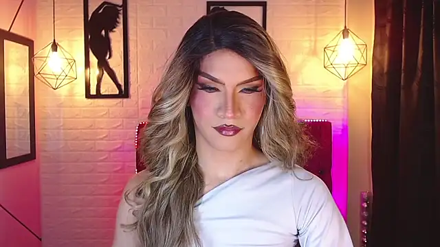 agatha rodriguez online show from 25, 5, 2026