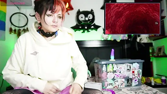 Devil And Princess online show from 13, 4, 2026