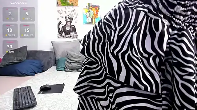 FindomGoddess1 online show from 7, 7, 2026