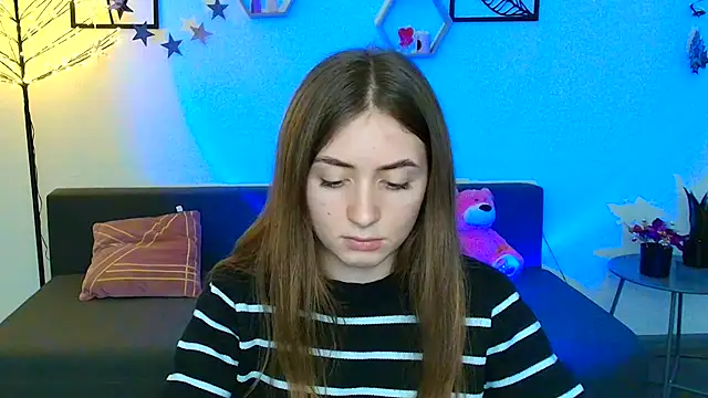 LilyHaart online show from 12, 3, 2025