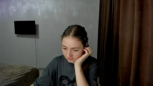 LilyHaart online show from 15, 10, 2025