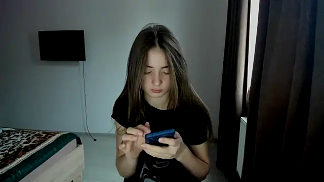 LilyHaart online show from 7, 11, 2025