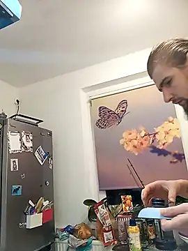 Snapshot of ThePython666 chatting on 28, 9, 2025 ThePython666 online show from 28, 9, 2025