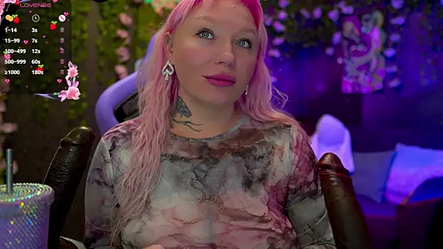 Snapshot of BlackedBarbie chatting on 3, 10, 2025 BlackedBarbie online show from 3, 10, 2025