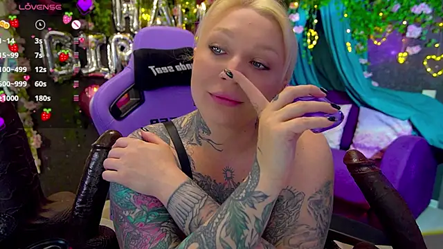 Snapshot of BlackedBarbie chatting on 19, 6, 2026 BlackedBarbie online show from 19, 6, 2026