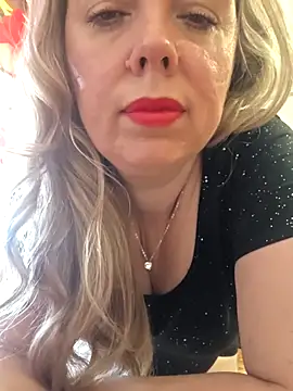 Irina3718 online show from 25, 4, 2026