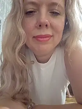 Snapshot of Irina3718 chatting on 21, 7, 2026 Irina3718 online show from 21, 7, 2026