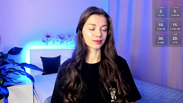 Snapshot of Eva_McCoy chatting on 4, 11, 2025 Eva McCoy online show from 4, 11, 2025