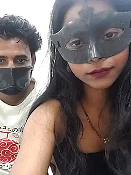 Snapshot of priyanshi-4u chatting on 2, 12, 2025 priyanshi-4u online show from 2, 12, 2025