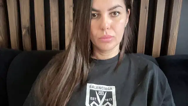 Snapshot of AngelinaMeov chatting on 4, 3, 2026 AngelinaMeov online show from 4, 3, 2026