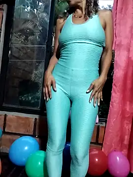 Lady Lolla11 online show from 11, 10, 2025