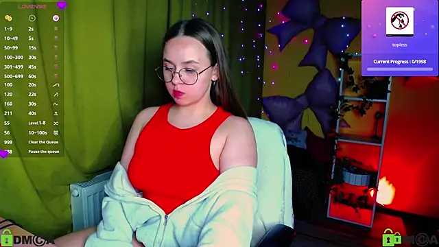 Lilysweet13 online show from 25, 4, 2026