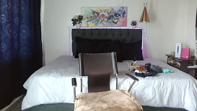 Snapshot of mia_velvet1 chatting on 12, 10, 2025 mia velvet1 online show from 12, 10, 2025