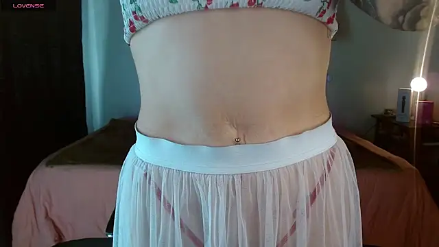 Snapshot of mia_velvet1 chatting on 5, 11, 2025 mia velvet1 online show from 5, 11, 2025