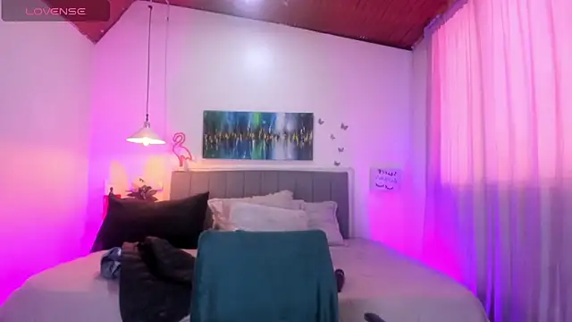 Rose Thompson1 online show from 18, 4, 2026