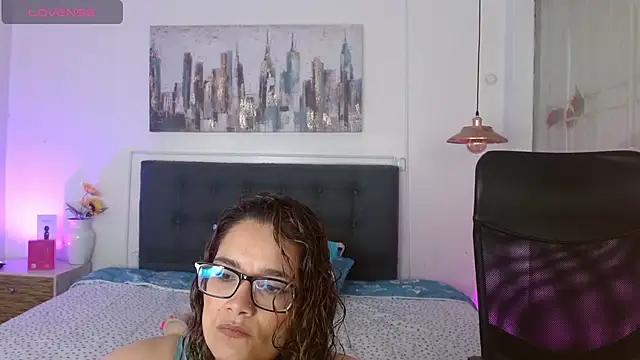 Snapshot of Rose_Thompson1 chatting on 9, 5, 2026 Rose Thompson1 online show from 9, 5, 2026