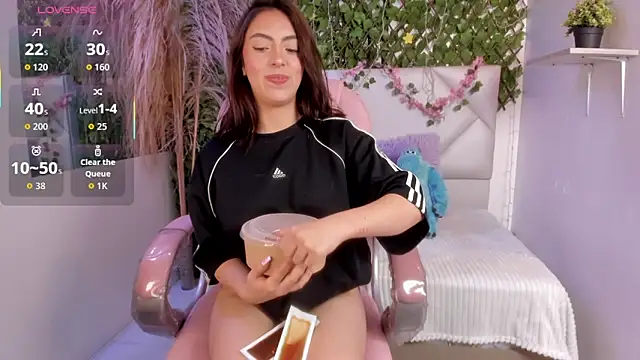 Abby Piink online show from 25, 11, 2025