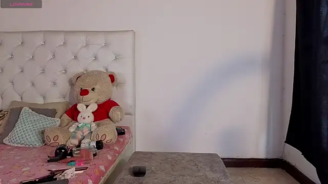 megan stathann online show from 15, 4, 2026