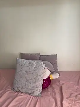 Ivelleee  online show from 18, 12, 2025