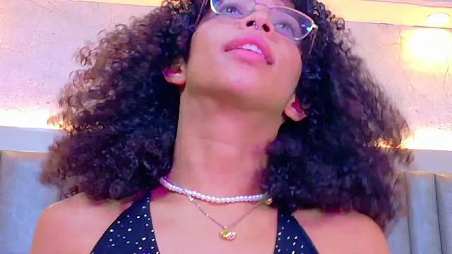 CamilaJohnston online show from 24, 4, 2026