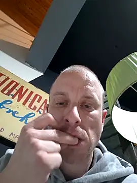 svenpfeifer online show from 12, 3, 2025