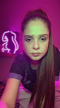 Snapshot of LoganPeny chatting on 14, 12, 2025 LoganPeny online show from 14, 12, 2025