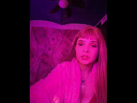 Snapshot of LoganPeny chatting on 17, 1, 2026 LoganPeny online show from 17, 1, 2026