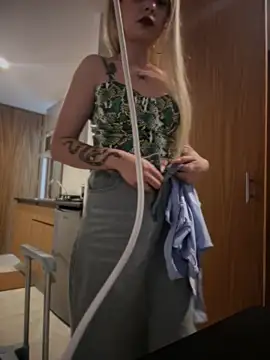 Snapshot of LoganPeny chatting on 19, 3, 2026 LoganPeny online show from 19, 3, 2026