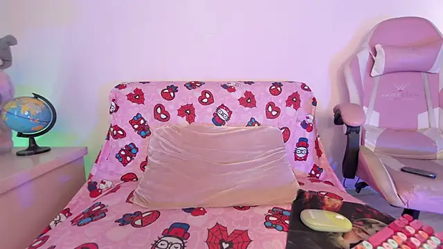 kitty-kryss online show from 6, 6, 2026