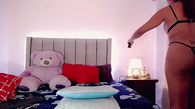 taniababy online show from 25, 9, 2025