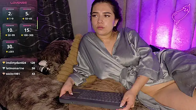 natasha  black online show from 19, 12, 2025