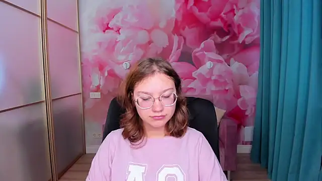 AngelinaLow online show from 6, 11, 2025