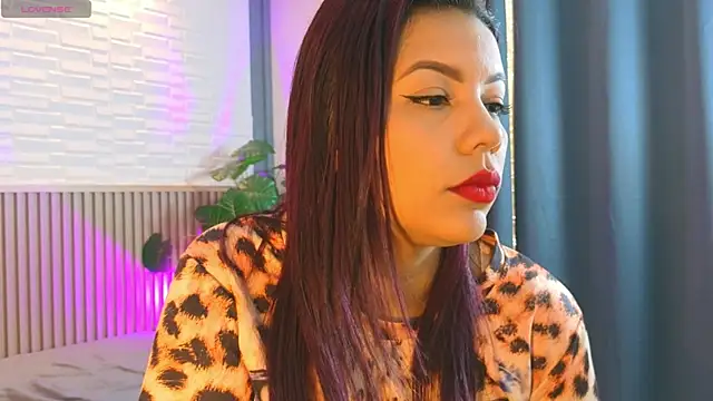 TiffanyWalk online show from 24, 4, 2026