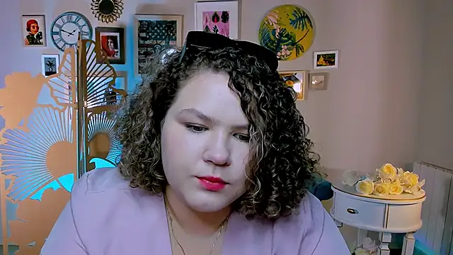 Snapshot of FlorenceAnderson chatting on 30, 9, 2025 FlorenceAnderson online show from 30, 9, 2025