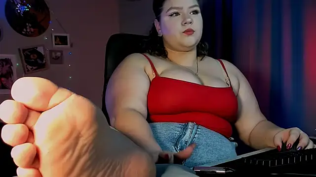 Snapshot of FlorenceAnderson chatting on 22, 12, 2025 FlorenceAnderson online show from 22, 12, 2025